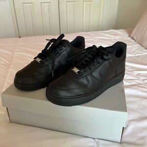 Nike Air Force 1 Low Black (8W)